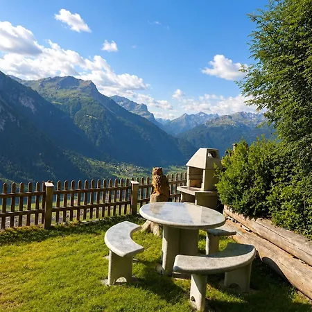 Panorama-ferienwohnung Mit Traumhafter Aussicht Apartment Lohn